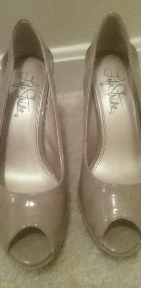 Life Stride Heels